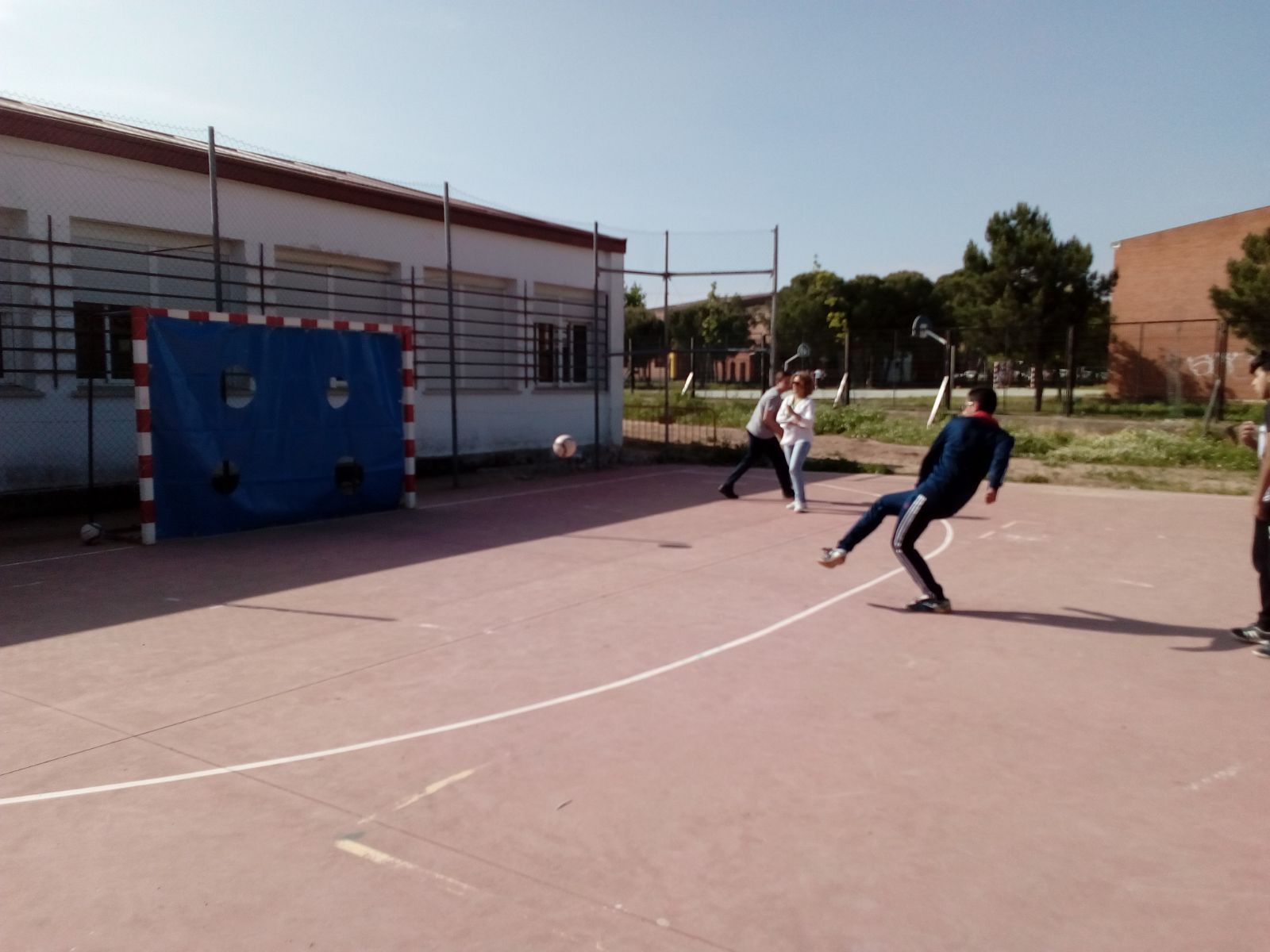 Penaltis Solidarios en el IES Santiago Apóstol