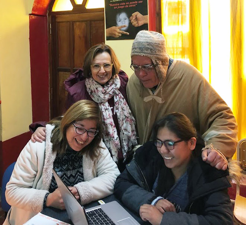 La dierectora de Proclade Bética visitando proyectos